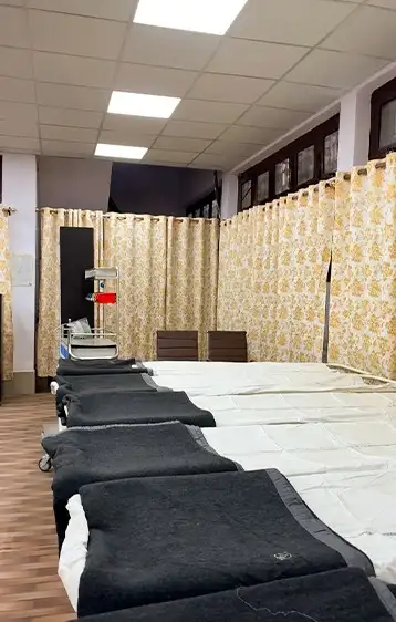 महाकुम्भ 2025: श्रद्धालुओं के लिए रेलवे स्टेशन पर मिल रही मेडिकल ऑब्जर्वेशन रूम की सुविधा