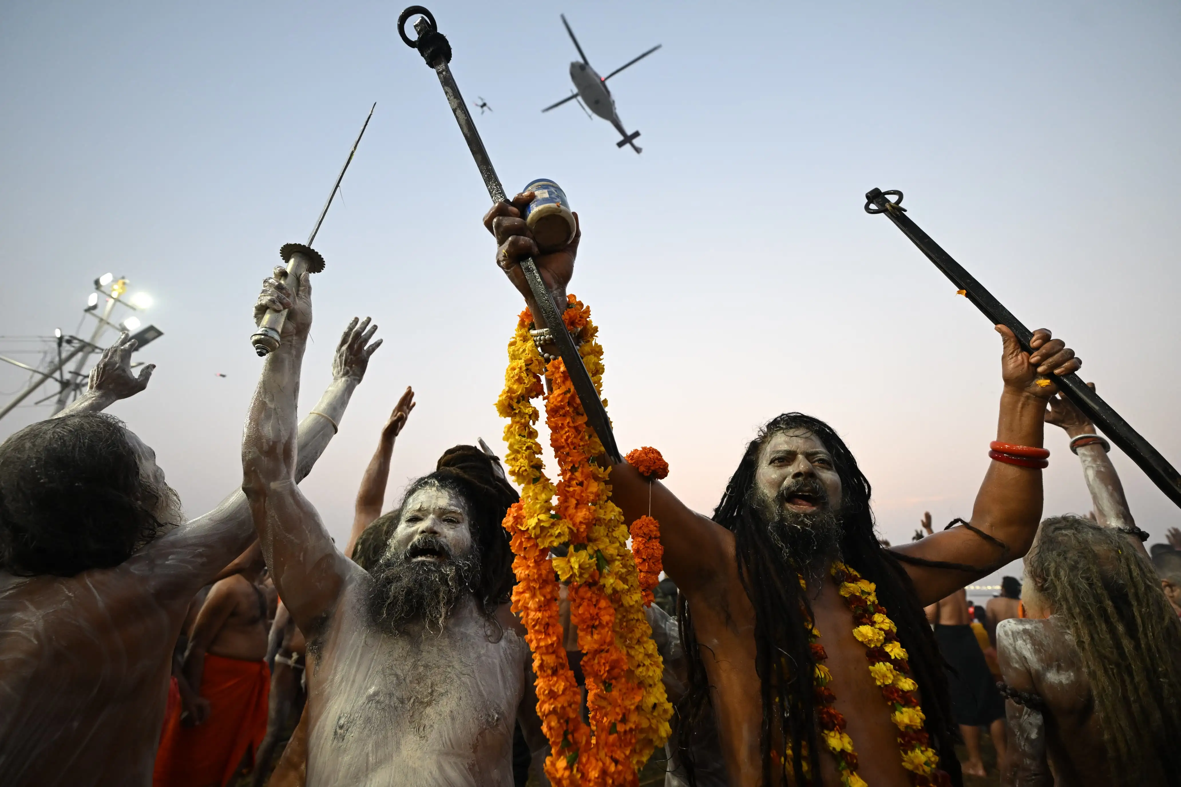   महाकुम्भ में उमड़ा आस्था का जनसमुद्र, स्नानार्थियों की संख्या 35 करोड़ के पार