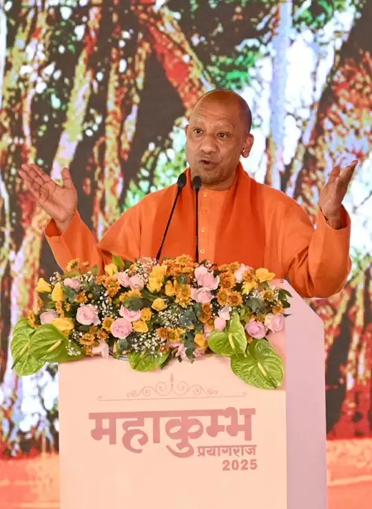   प्रधानमंत्री मोदी की प्रेरणा से साकार हो रहा दिव्य, भव्य व डिजिटल महाकुम्भ का सपनाः योगी आदित्यनाथ