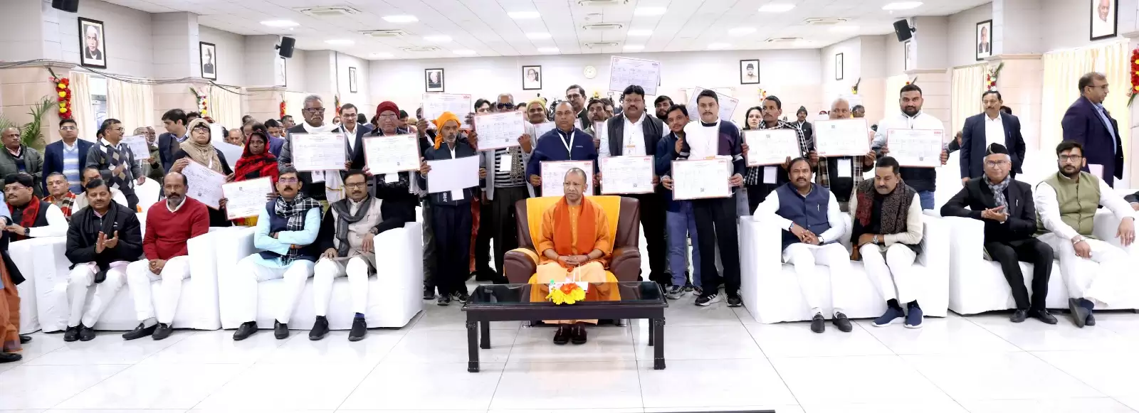 घरौनी बनाने में ड्रोन दीदी का भी लें सहयोग: सीएम योगी आदित्यनाथ 