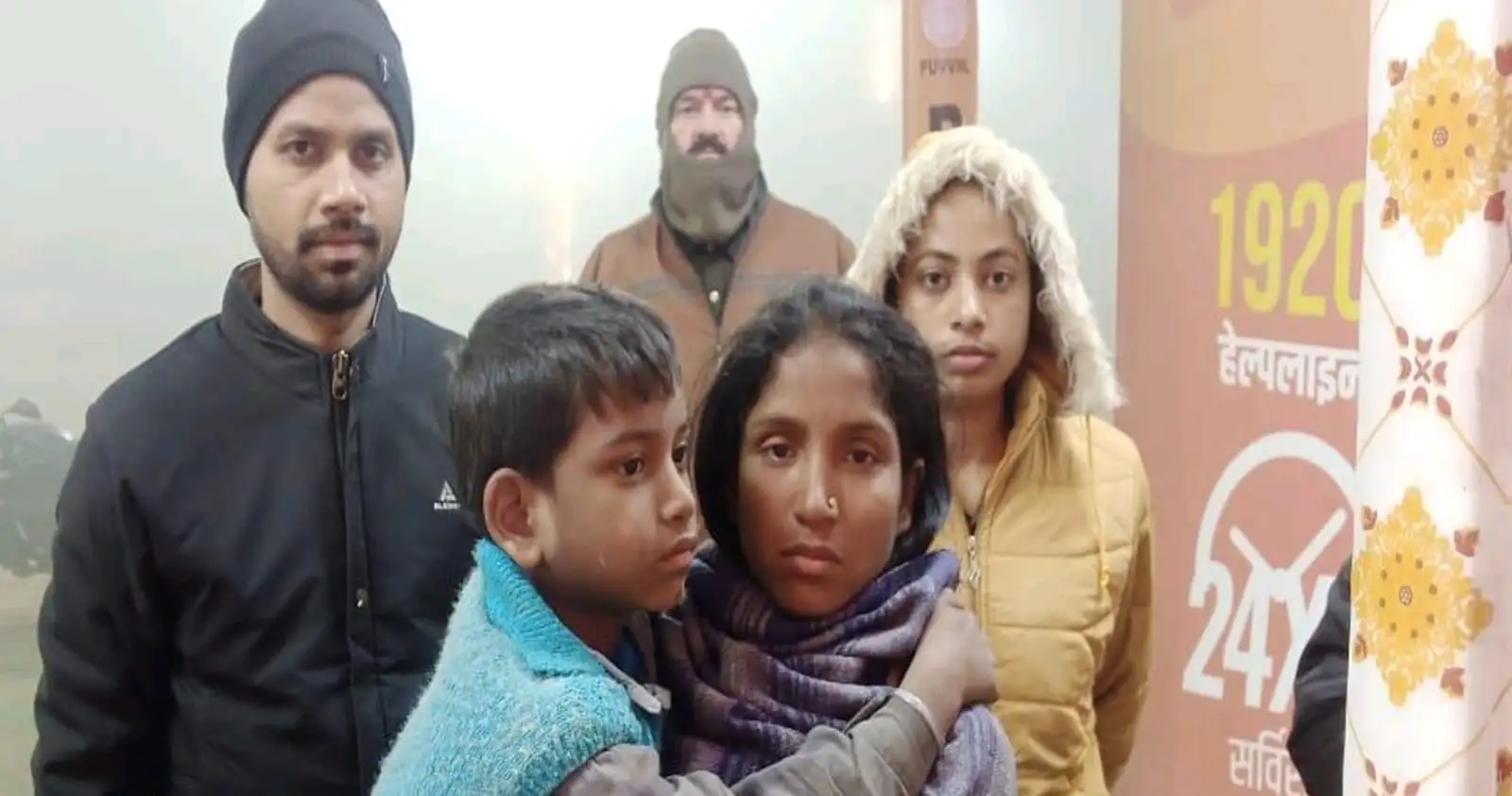 अपनों को परिजनों से मिल रहा खोया-पाया केंद्र