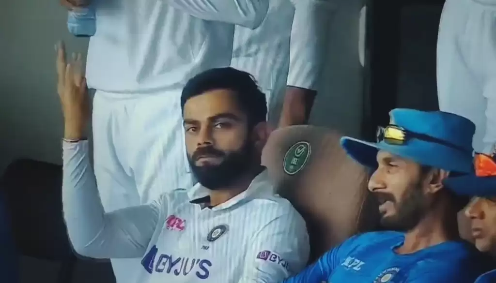 WATCH: Virat Kohli gestures at SA openers from dressing room at innings break; Rahul Dravid looks on