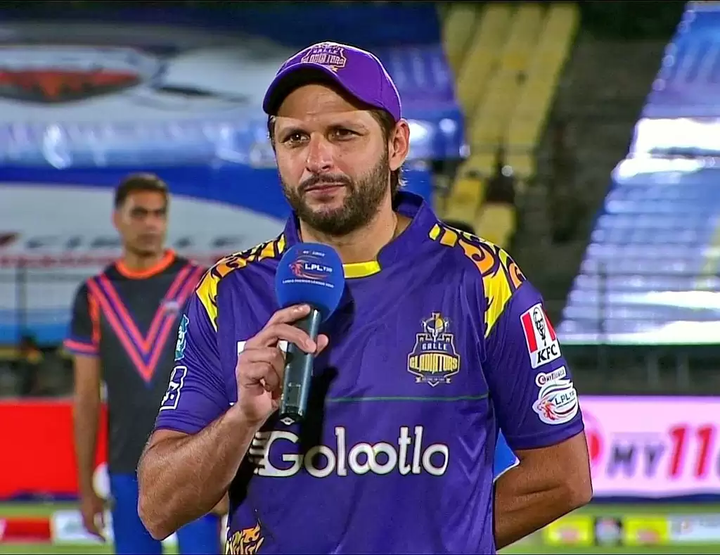 WATCH: &lsquo;Pagal ho jaate hain Gore Saare&rsquo; &ndash; Shahid Afridi&rsquo;s hilarious comment about Indian pitches