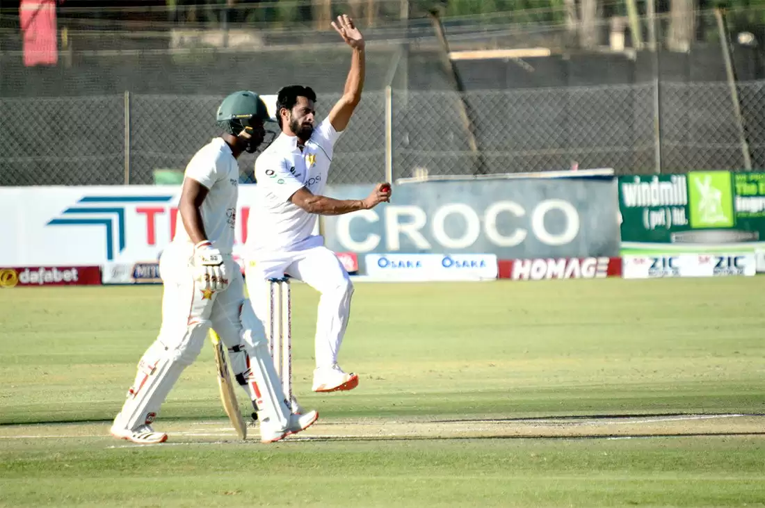 Abid, Nauman help Pakistan move past 500 before bowlers build inroads into Zimbabwe batting