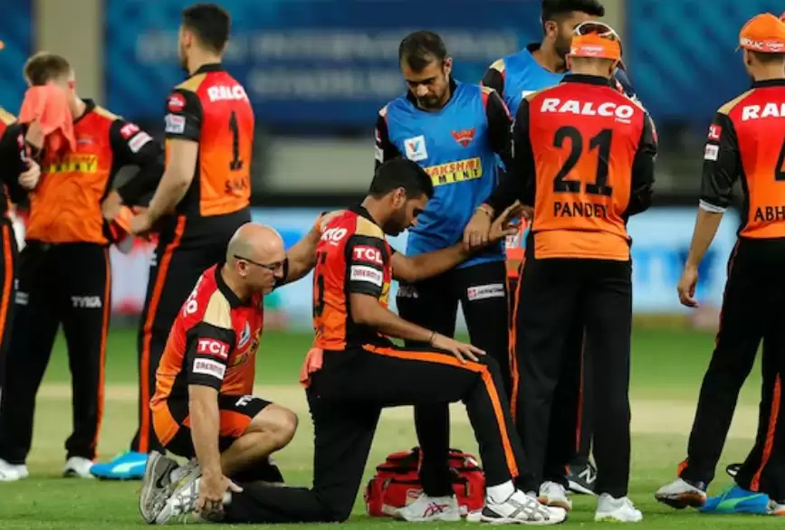 Bhuvneshwar Kumar out of IPL 2020 with hip injury