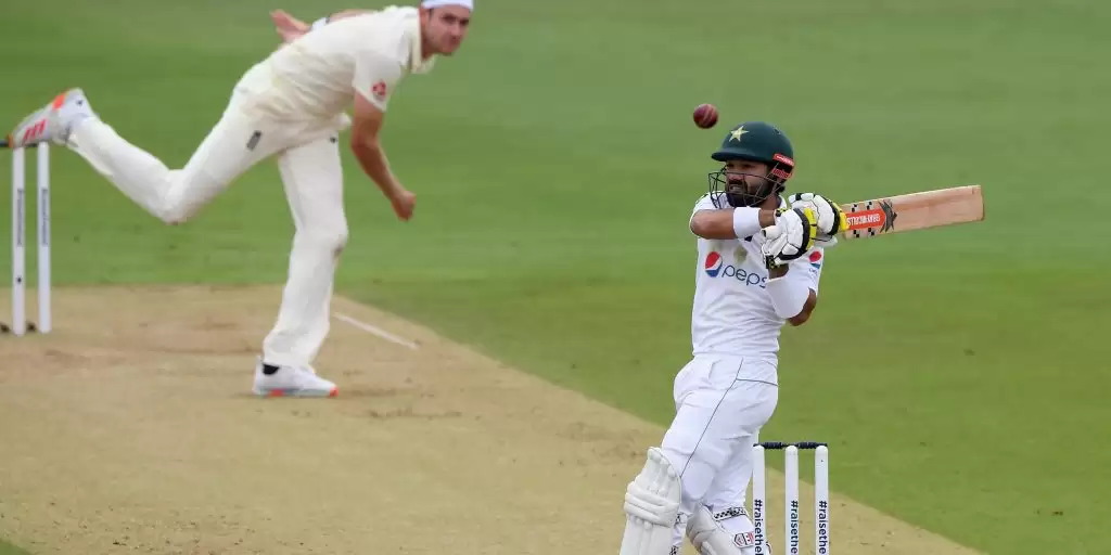 England v Pakistan, 2nd Test, Day 2 &ndash; Rizwan rises amidst reign of rain