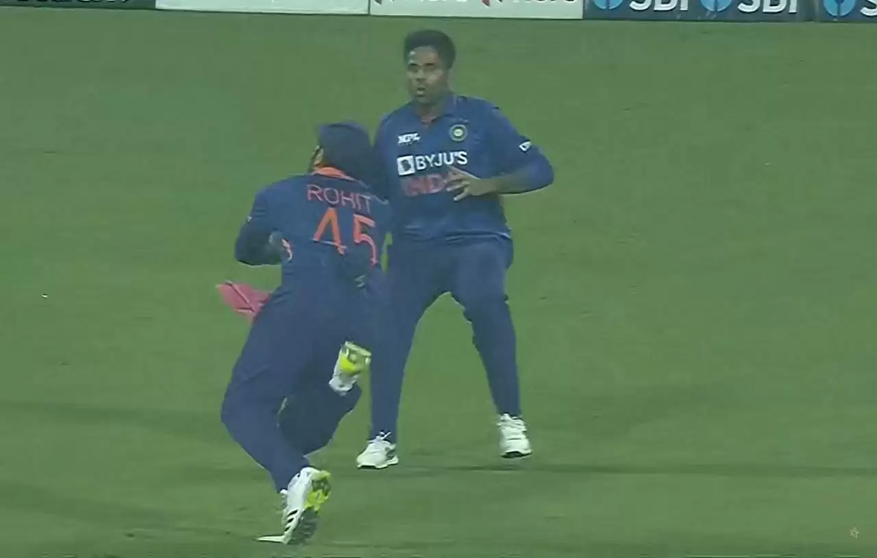 WATCH: Rohit Sharma takes spectacular diving catch; nearly collides with Suryakumar Yadav