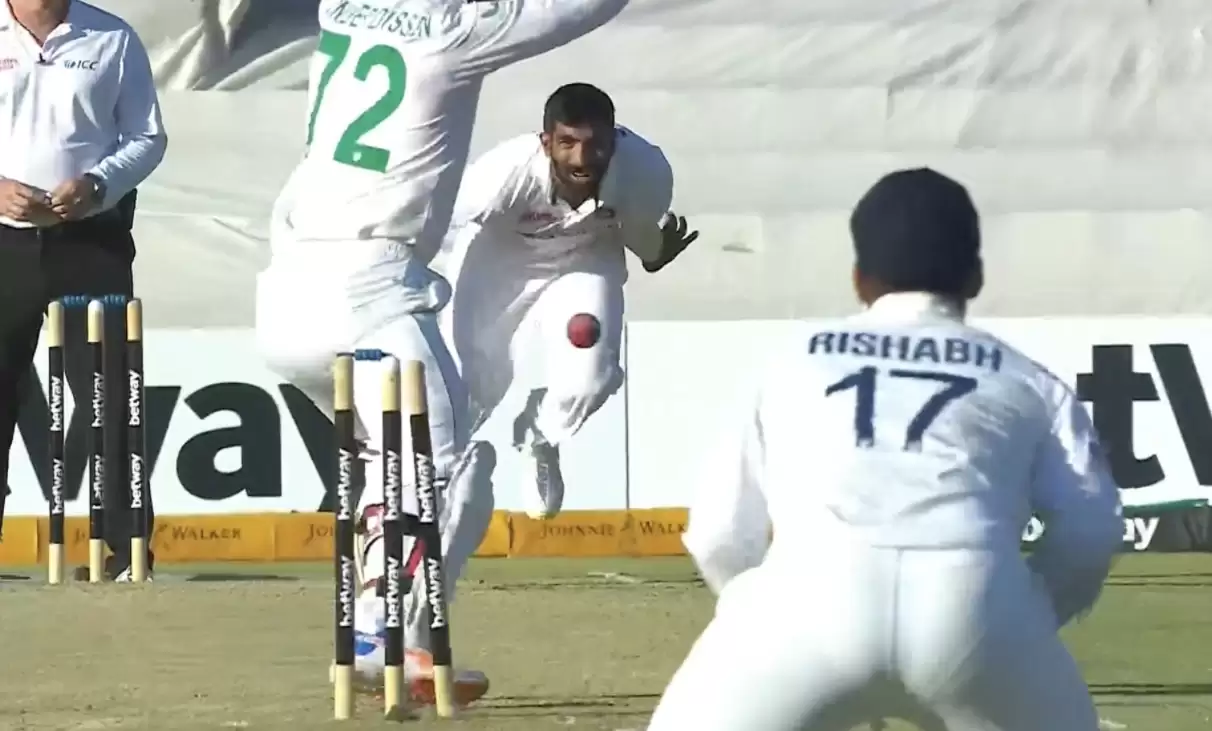 WATCH: Top of off beauty from Jasprit Bumrah leaves Rassie van der Dussen baffled