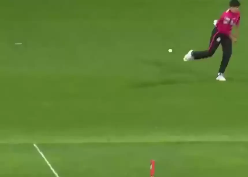 Watch: Shafali Verma announces herself in the BBL with a spectacular direct hit