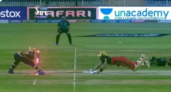 WATCH: KS Bharat nearly sells Kohli down the river, just about escapes death stare from RCB skipper