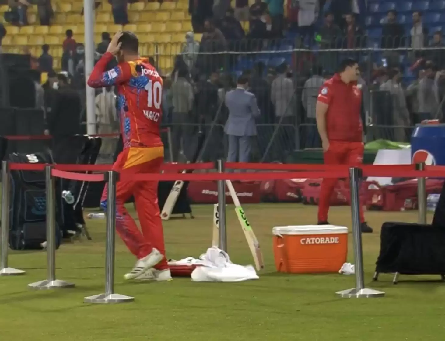 Bizarre isolation protocol for Alex Hales in the PSL grabs attention