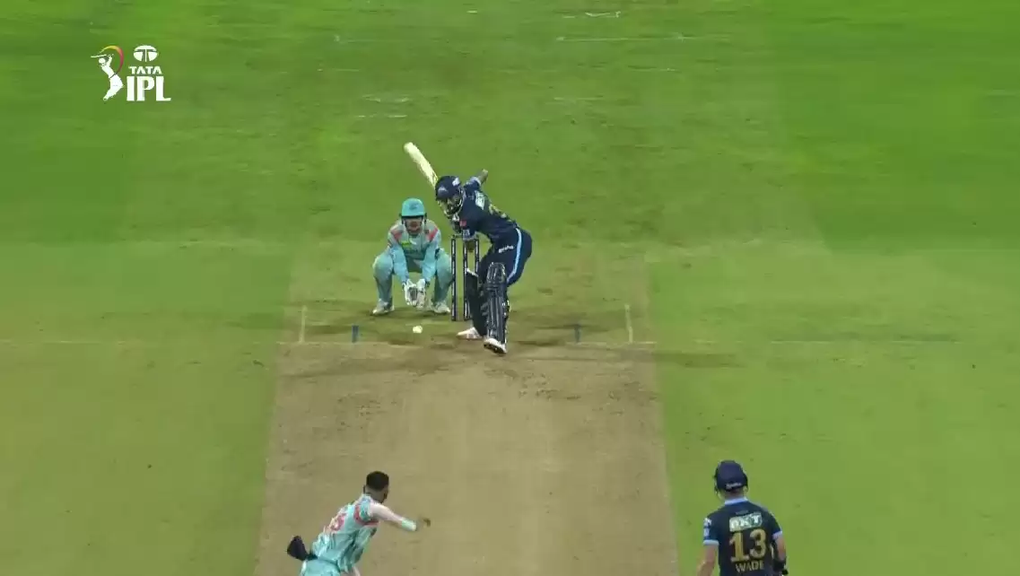 Watch: Krunal Pandya refuses to celebrate after dismissing Hardik Pandya