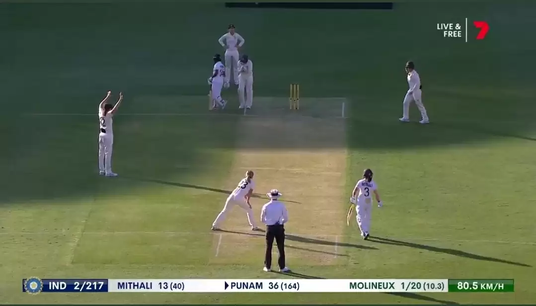 WATCH: Umpire gives it not out, but Punam Raut walks back to the Pavilion