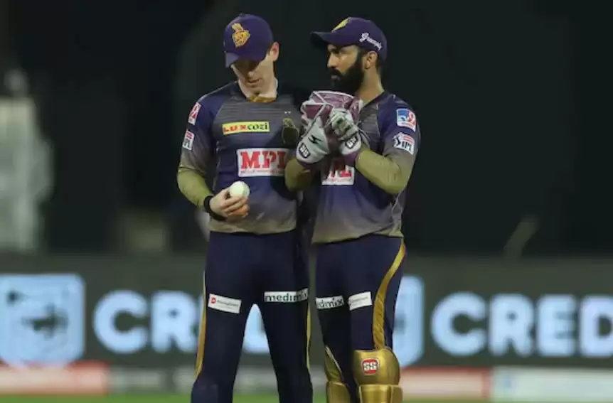 Eoin Morgan handed KKR captaincy by Dinesh Karthik