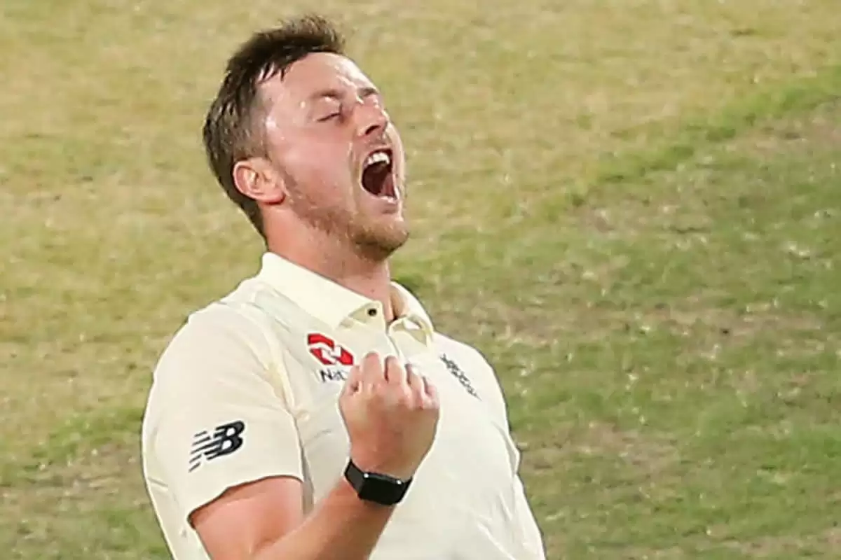 WATCH &ndash; Ollie Robinson starts Test career on a bright note, dismisses Tom Latham