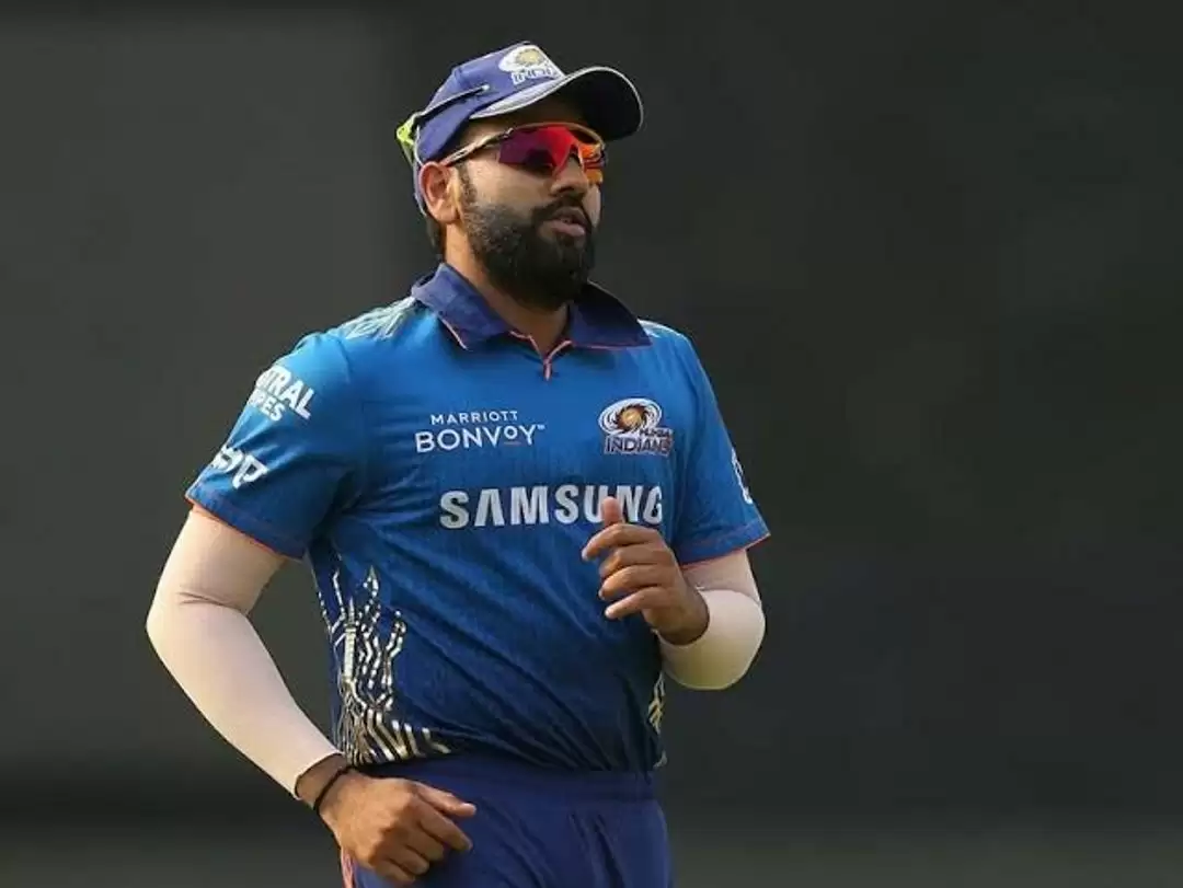 Aakash Chopra says Rohit Sharma made captaincy error; thinks this bowler should have bowled 18th over