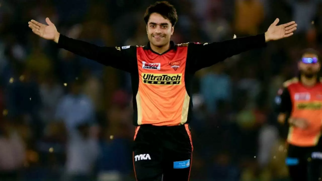 How to play Rashid Khan?