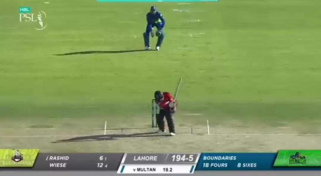 WATCH: Rashid Khan plays trademark scoop-sweep off Shahnawaz Dahani in PSL 2022