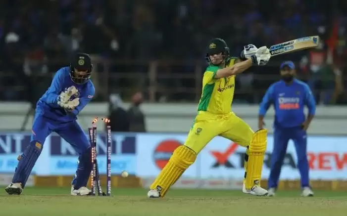 IND v AUS: Steven Smith pinpoints loss of three quick wickets as game-changing moment
