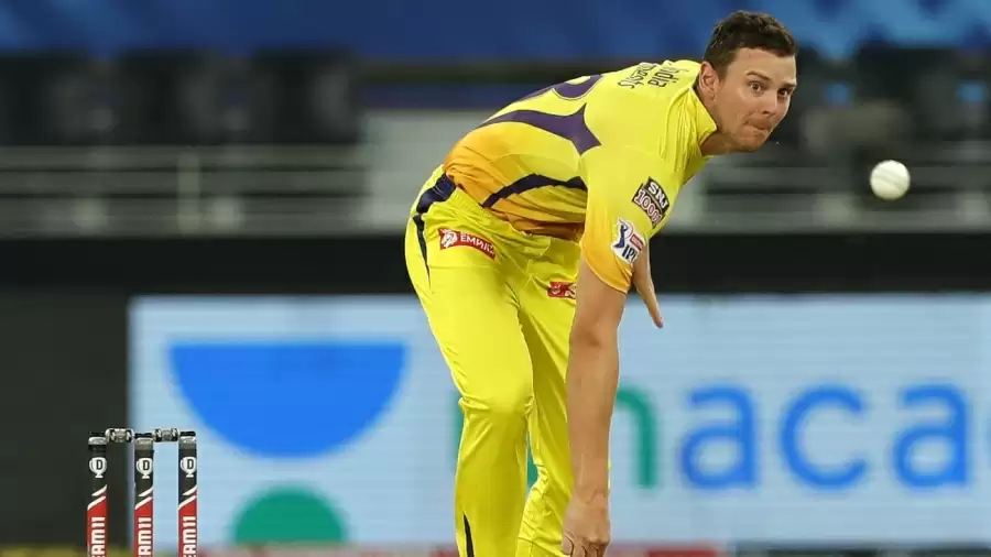 3 Chennai Super Kings (CSK) players who might not get enough matches in IPL 2021