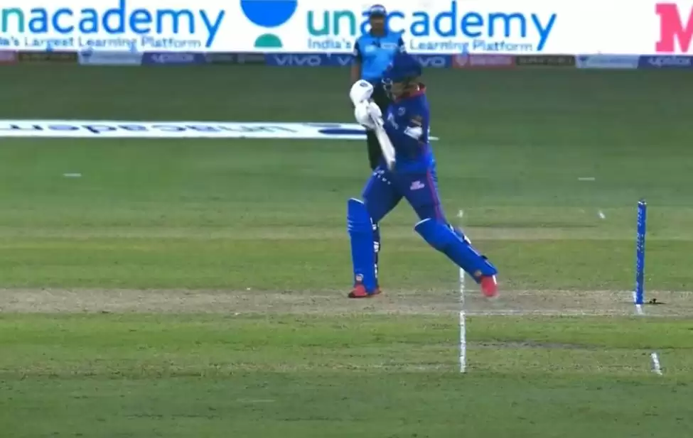 Twitterati reacts to umpiring howlers from both matches of Friday&rsquo;s simultaneous double header