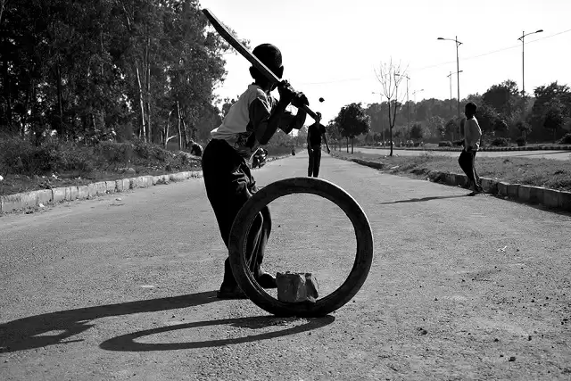 Reliving the glory days of gully cricket