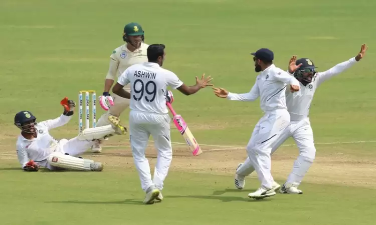IND v SA: Wriddhiman Saha steals the show with stunning keeping skills