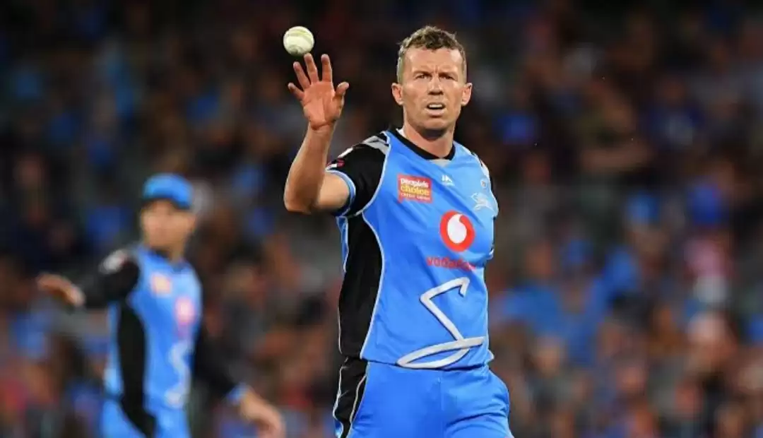 Australia bowler Peter Siddle treated for bushfire smoke inhalation